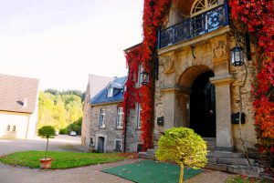 Portal und Schlosshof